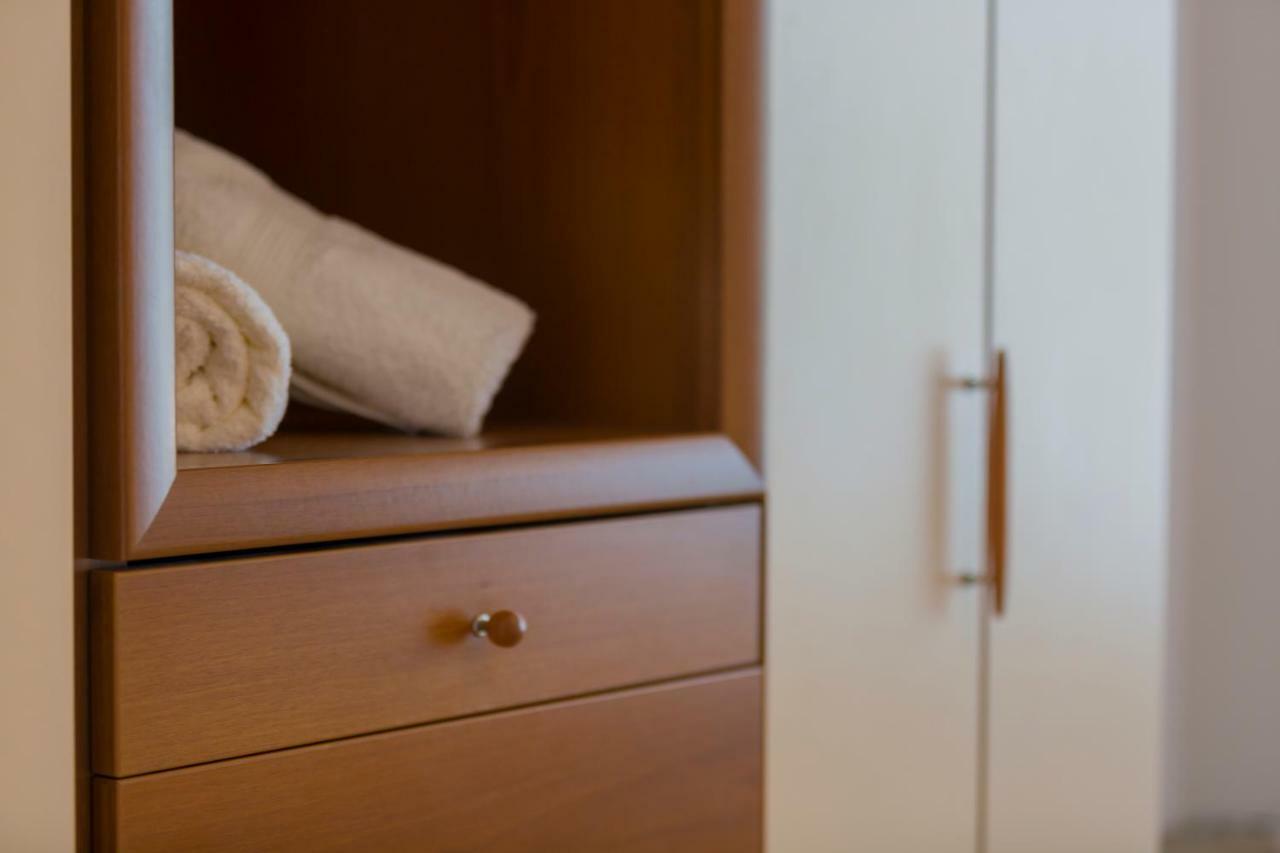 Apartment "Andrea" Split Buitenkant foto