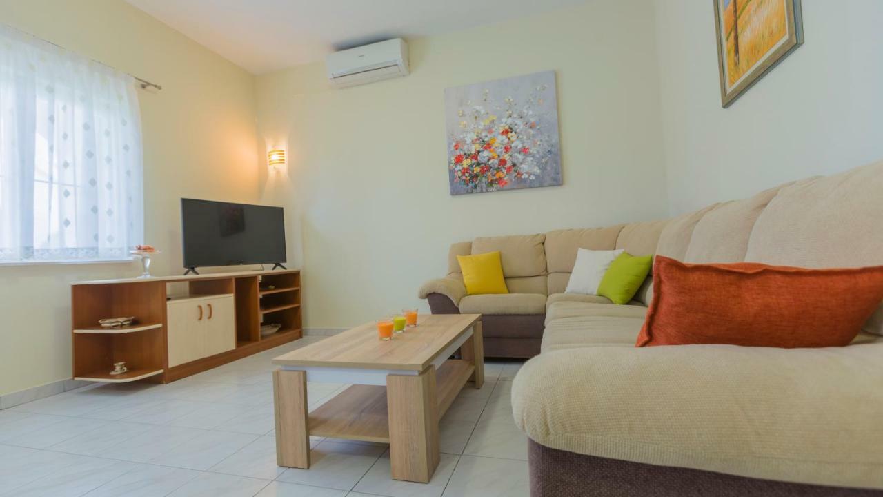 Apartment "Andrea" Split Buitenkant foto